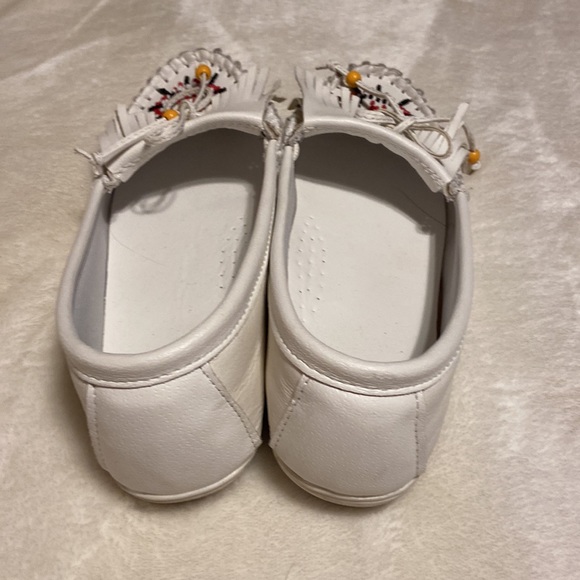White leather Moccasins - Picture 2 of 4